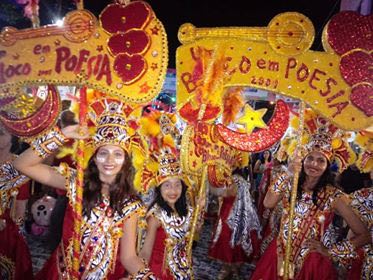 Agremiações de Carnaval: Um Bloco em Poesia